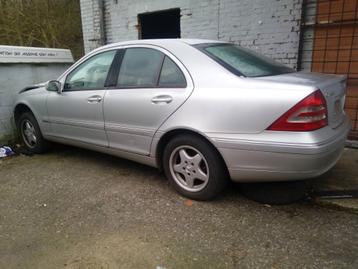 Tout les pièces pour Mercedes Benz W203. W210. 2000 - 2007.  beschikbaar voor biedingen