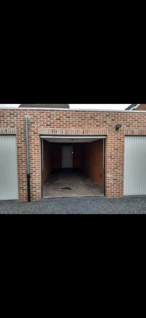 Ruime garagebox te huur in het centrum van Mol, Immo, Garages en Parkeerplaatsen