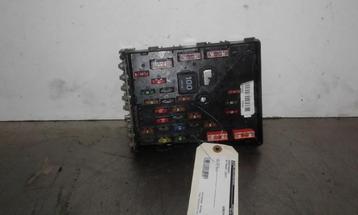 BOITIER FUSIBLES Passat Variant (3C5) (|3C0937125|), Utilisé, Volkswagen