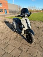 Vespa sprint full option, Ophalen, Zo goed als nieuw, Uitlaat, Vespa