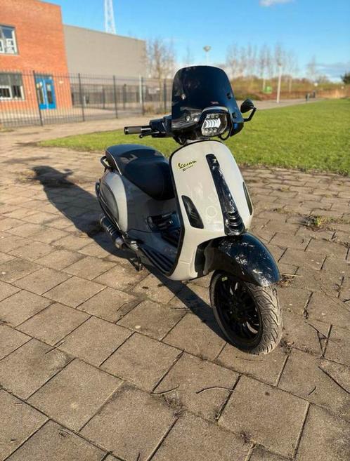 Vespa sprint full option, Fietsen en Brommers, Brommeronderdelen | Scooters, Zo goed als nieuw, Vespa, Uitlaat, Ophalen
