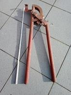 grote buizen plooitang en buizentang van RIDGID., Ophalen