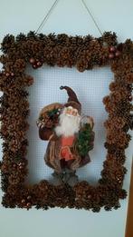 Grote kerstman met dennenappels om op te hangen 72Bx97H, Diversen, Kerst, Ophalen, Zo goed als nieuw