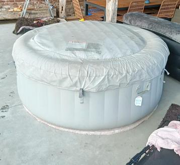 Jacuzzi lay z spa Tahiti, Enlèvement, Comme neuf