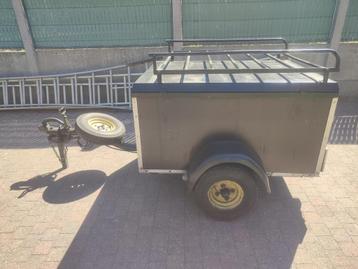 aanhangwagen beschikbaar voor biedingen
