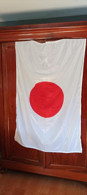 Grote vlag van JAPAN, 1,50 m x 1 m, met 2 oogjes beschikbaar voor biedingen