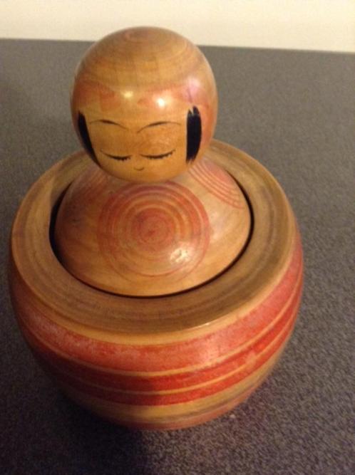 Kokeshi - Traditionele Japanse houten pop / 19, Antiquités & Art, Antiquités | Jouets, Enlèvement ou Envoi