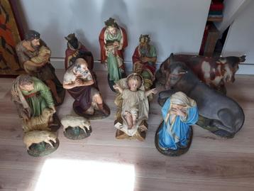 zeer oude kerstbeelden  beschikbaar voor biedingen