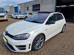 Golf R 300 Pano Virtual Race-Mode CarbonLeder Led Keyless Ac, Auto's, Volkswagen, Te koop, Emergency brake assist, Benzine, Golf