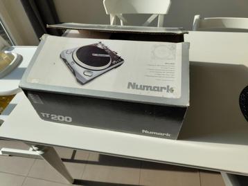 Numark TT200 platenspeler [GOED LEZEN] beschikbaar voor biedingen