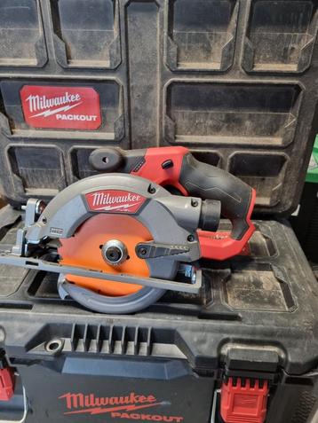 Milwaukee M12 circelzaag beschikbaar voor biedingen