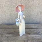 Lladro beeldje, Ophalen
