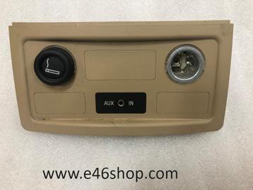 AUX AANSTEKER ACHTERZIJDE MIDDENCONSOLE BMW E60 E61  beschikbaar voor biedingen