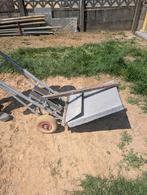 Zelfgemaakte tegeldonkey voor op steekwagen te bevestigen, Ophalen