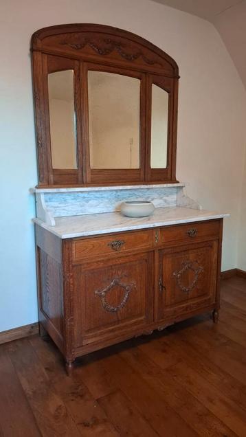 Commode  met marmeren blad en spiegel, Enlèvement