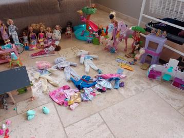 Barbie, Steffi, andere.... beschikbaar voor biedingen