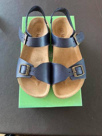Nieuwe sandalen jongen maat 28 en 34