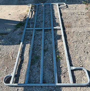 Gegalvaniseerd paneel roundpen 300cm beschikbaar voor biedingen