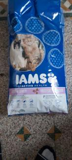 IAMS de 15 kg  pour chat Adultes et Seniors les 2 sacs 80€, Animaux & Accessoires, Nourriture pour Animaux, Enlèvement ou Envoi