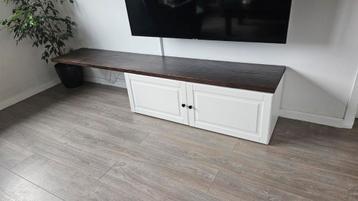 Tv meubel landelijke stijl beschikbaar voor biedingen