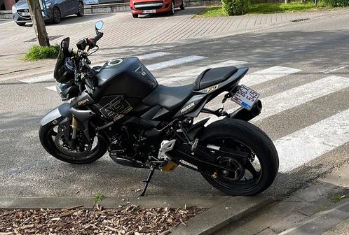 Nette Suzuki GSR750 freegun gold, Motoren, Motoren | Suzuki, Particulier, Naked bike, meer dan 35 kW, 4 cilinders, Ophalen
