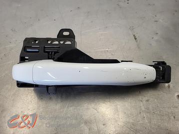 Portiergreep 4Deurs links-voor van een Mercedes Citan beschikbaar voor biedingen