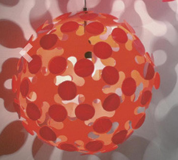 Lamp bol rood Merk Dark nieuw !, Huis en Inrichting, Lampen | Hanglampen, Nieuw, Minder dan 50 cm, Kunststof, Ophalen