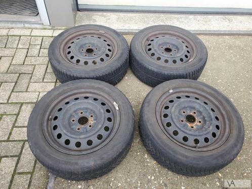 Set velgen + winterbanden Toyota Auris Corolla 16 inch TPMS, Auto-onderdelen, Banden en Velgen, Banden en Velgen, Personenwagen