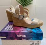 Sandales compensées dorées - 39 - 15€, Enlèvement