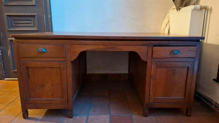 Klassiek bureau van massief Tec hout, Huis en Inrichting, Bureaus, Gebruikt, Bureau, Ophalen
