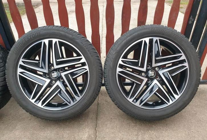Seat tarraco vw tiguan winterset origeneel 19 inch, Auto-onderdelen, Banden en Velgen, Banden en Velgen, Winterbanden, Ophalen