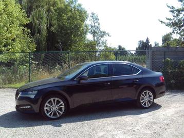 Skoda Superb Benzine 90dkm Camera 18"Alu 150PK Top nw st 020 beschikbaar voor biedingen