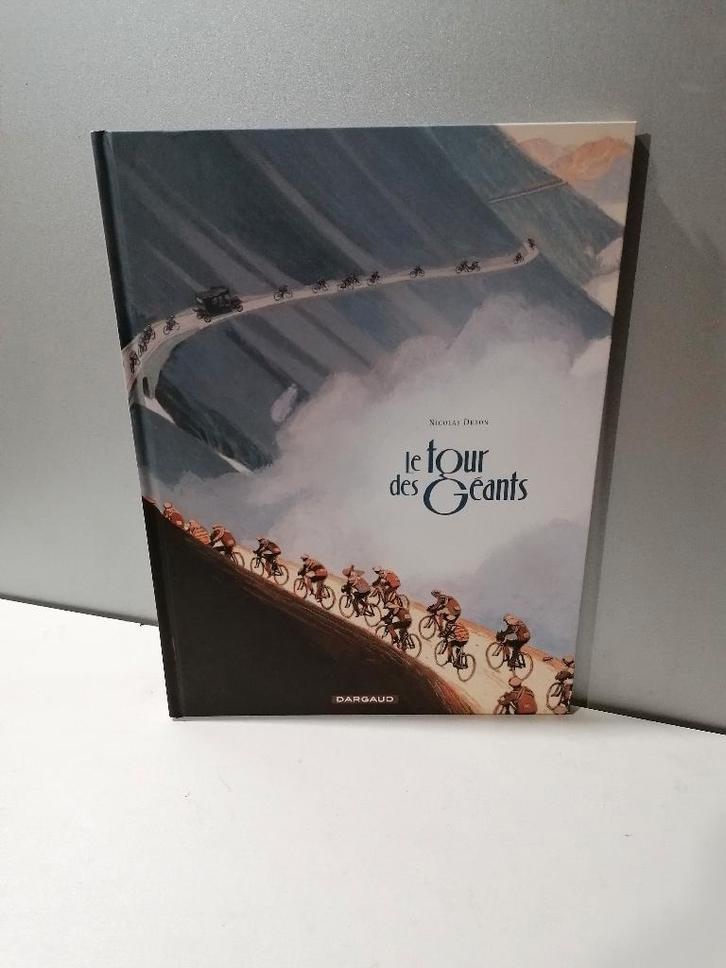 Le tour des géants, Boeken, Stripverhalen, Zo goed als nieuw, Eén stripboek, Ophalen of Verzenden