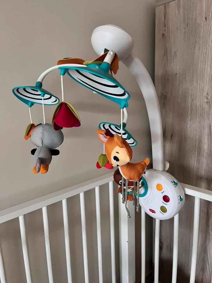 Babymobiel tiny love, Kinderen en Baby's, Speelgoed | Babyspeelgoed, Zo goed als nieuw, Mobiel, Met licht, Met geluid, Ophalen