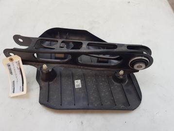 DRAAGARM LINKS ACHTER BMW i7 (|33328843530|33328835608|) beschikbaar voor biedingen