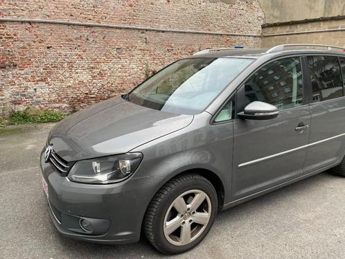 VW Touran 2012 <100K km benzine, Autos, Volkswagen, Particulier, Touran, Air conditionné, Cruise Control, Radio, Rétroviseurs extérieur chauffants