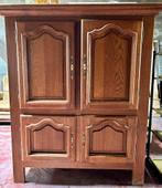 Massieve houten kast in klassieke stijl, Enlèvement