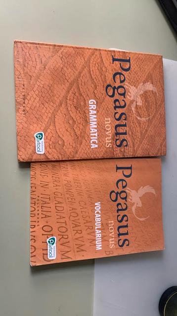 Grammaire et vocabulaire de Pegasus Novus, Latin, Comme neuf, Enlèvement, Secondaire