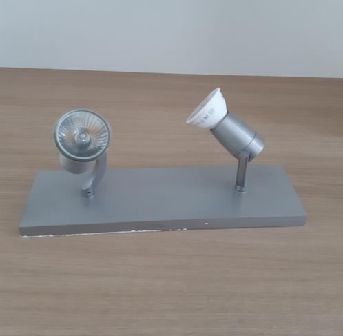 Plafondlamp met 2 spotjes - inox kleur (30.5 cm x 9 cm), Huis en Inrichting, Lampen | Spots, Gebruikt, Ophalen of Verzenden