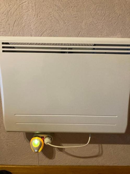 Radiateur à inertie pierre céramique, Doe-het-zelf en Bouw, Verwarming en Radiatoren, Zo goed als nieuw, Radiator, Ophalen of Verzenden