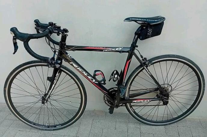 Koersfiets Ridley Compact 28inch 3x10speed Shim105 maat50, Fietsen en Brommers, Fietsen | Racefietsen, Zo goed als nieuw, Meer dan 20 versnellingen