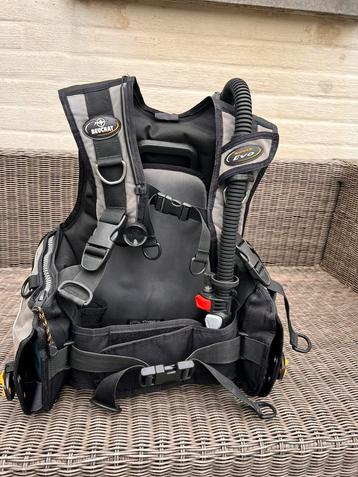 BCD  -  trimbest Beuchat - S, Watersport en Boten, Duiken, Ophalen of Verzenden, Zo goed als nieuw