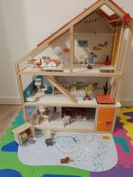groot houten poppenhuis, Kinderen en Baby's, Speelgoed | Houten speelgoed, Overige typen, Zo goed als nieuw, Ophalen