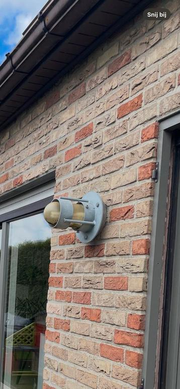 Scheepsachtige buitenlamp beschikbaar voor biedingen