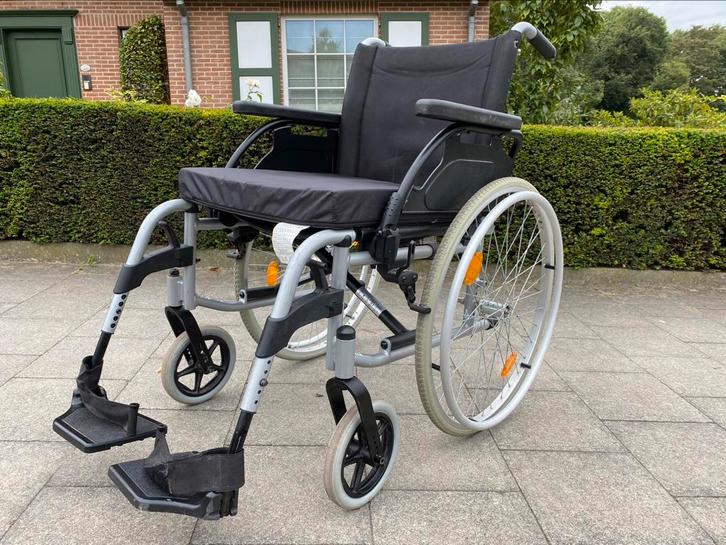 Opvouwbare | Lichtgewicht rolstoel Perfect staat rolwagen, Diversen, Rolstoelen, Zo goed als nieuw, Handbewogen rolstoel, Inklapbaar