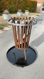 Brasero et socle pour le cendres, Jardin & Terrasse, Paniers de feu, Enlèvement, Utilisé
