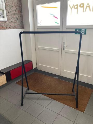 Cintre à vêtements Ikea x2, Enlèvement, Utilisé, 150 à 200 cm