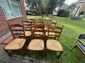 Set van 9 robuuste stoelen – gevlochten zitting beschikbaar voor biedingen