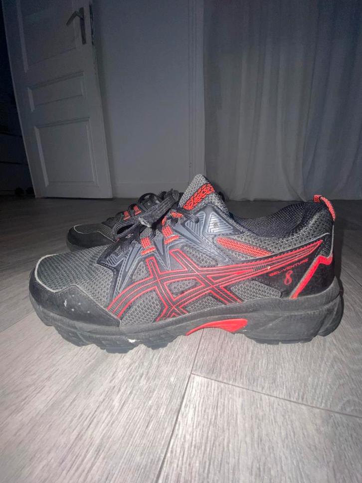 Asics hardloopschoen 40.5, Sport en Fitness, Loopsport en Atletiek, Zo goed als nieuw, Hardloopschoenen, Hardlopen, Asics, Ophalen of Verzenden