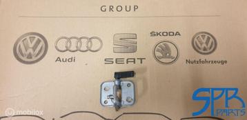 GOLF 7 7.5 MOTORKAP SLOTBEUGEL HAAK Motorkapslot 5G0823186B beschikbaar voor biedingen
